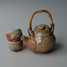 Load image into Gallery viewer, Shigaraki Teapot