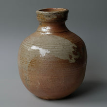 Load image into Gallery viewer, Shigaraki Vase
